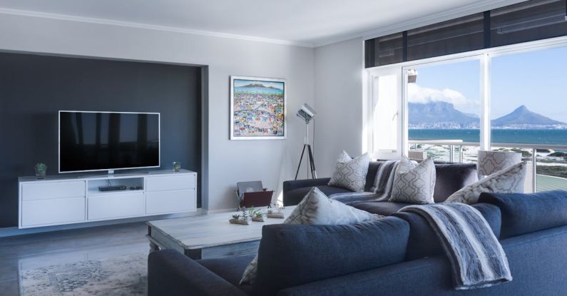 Modern Living Room - Photo of Living Room
