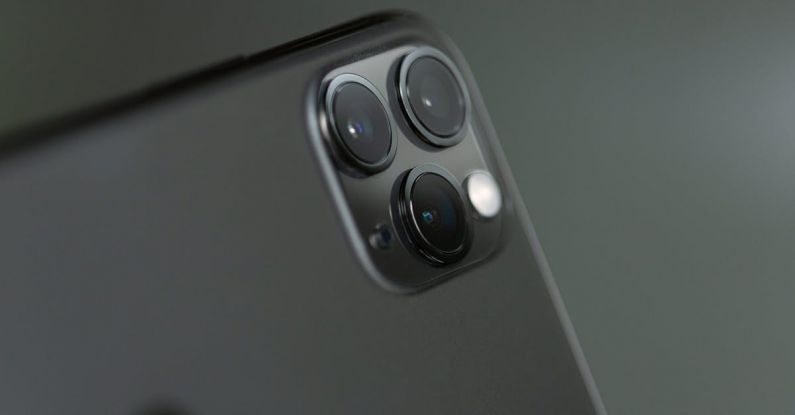 Smartphone Camera - Close-up Phography of a Grey Iphone Xi